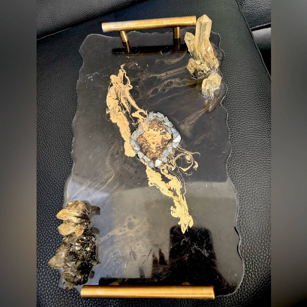 Crystal resin serving tray black & resin ashtray